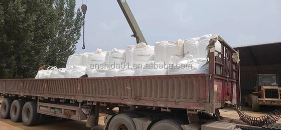 Fornecimento de Vermiculite de Prata Fragmentos 0,7-2 mm Alta taxa de expansão Sem amianto